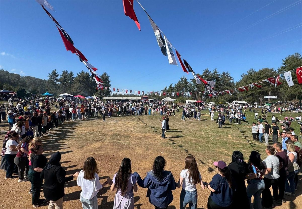 Söke'de Karadeniz Yayla Şenliği coşkusu