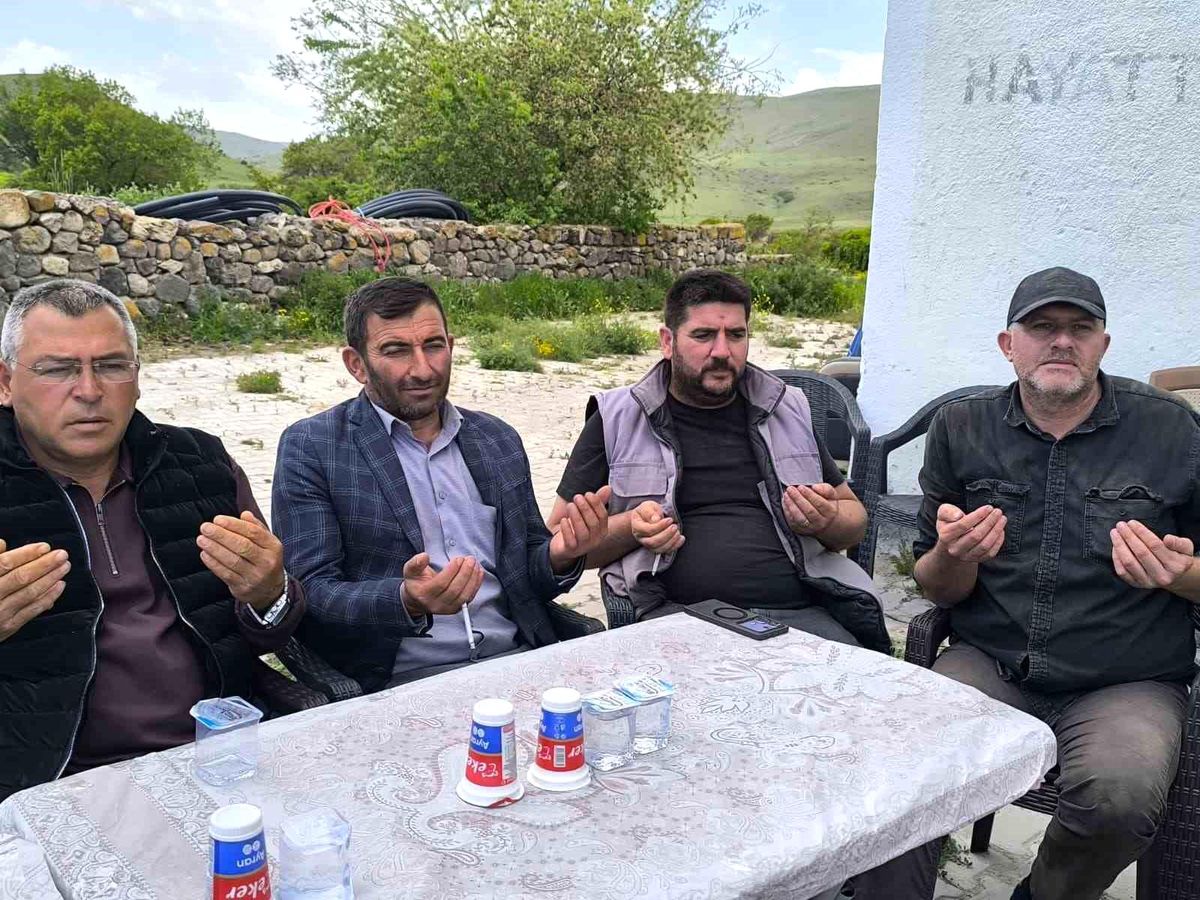 Şuhut'ta kuraklığa karşı şükür ve yağmur duası programı