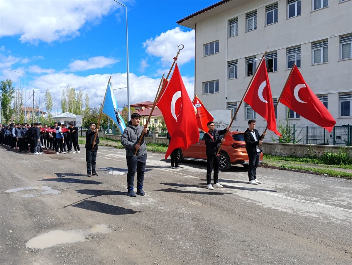 Ulaş'ta "Bayrak Yürüyüşü" düzenlendi