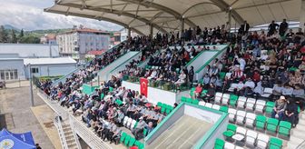 Alaçam'da 19 Mayıs Coşkusu: Öğrenci Gösterileri ve Resmi Törenle Kutlandı