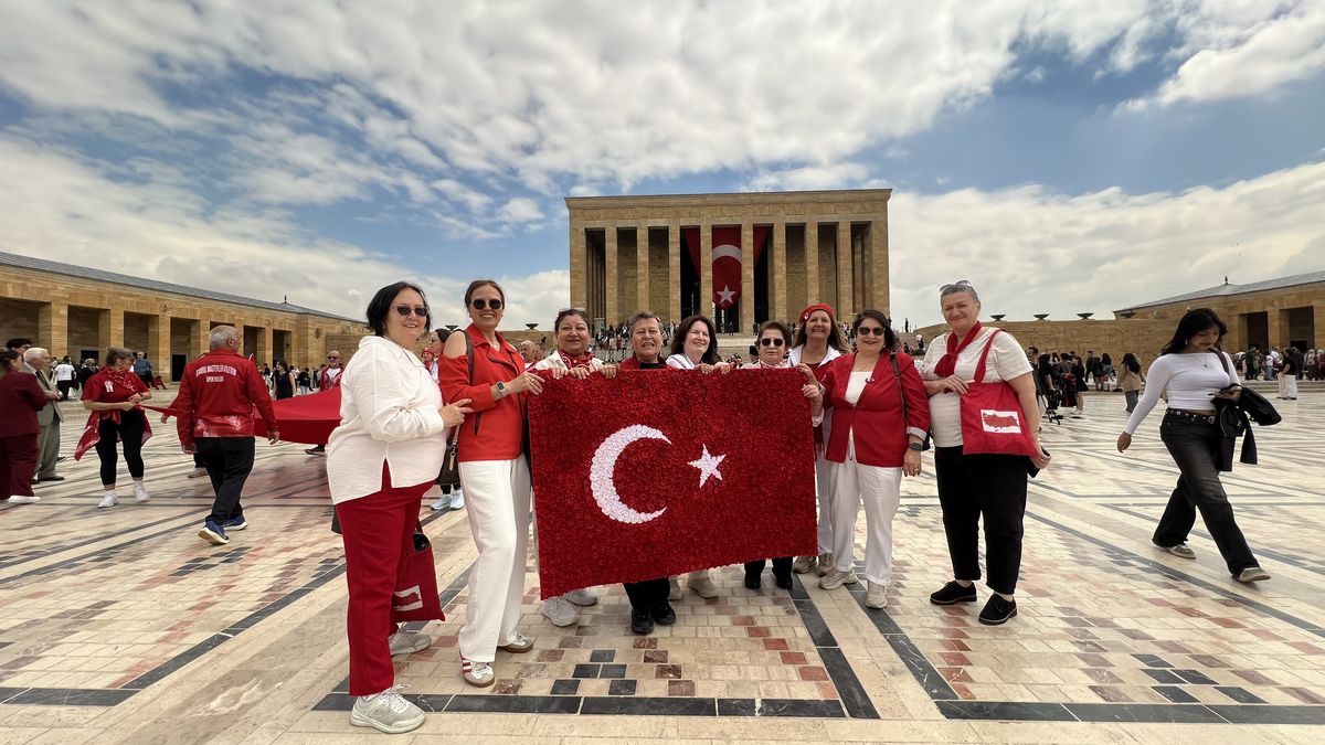 19 Mayıs'ta Anıtkabir'de yoğun ziyaret