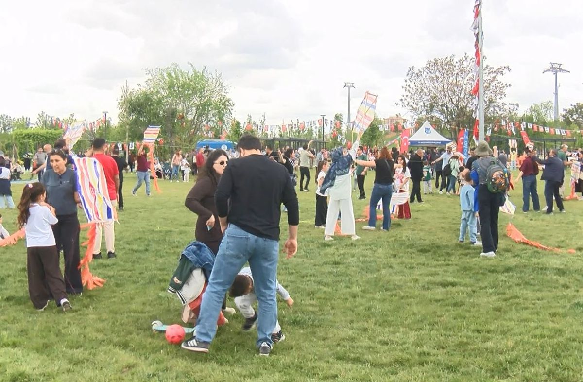 Ankara'da 19 Mayıs coşkusu: Uçurtma Şenliği düzenlendi