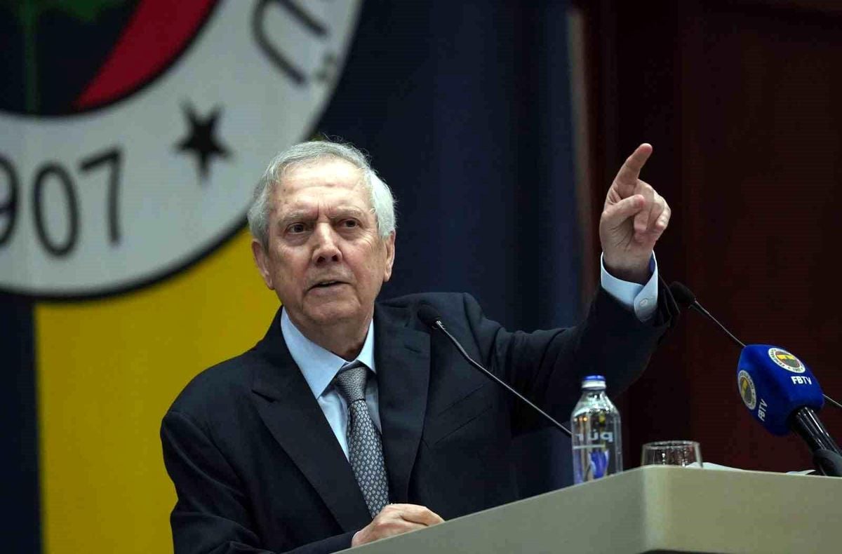 Aziz Yıldırım: "Futbol aklımız, Fenerbahçe'yi bilen sporculardan oluşacak"