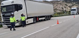 Beypazarı'nda Bayram Öncesi Jandarmadan Sıkı Trafik Denetimi