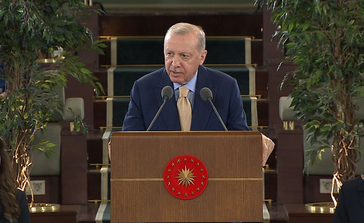 Cumhurbaşkanı Erdoğan: Gençlerimizle Türkiye Yüzyılı'na Kararlılıkla Yürüyeceğiz