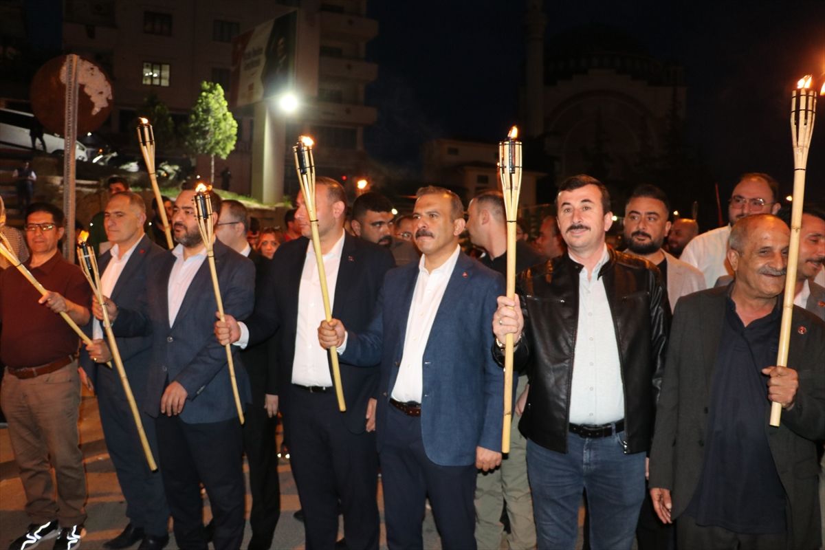 Kilis'te 19 Mayıs coşkusu fener alayıyla kutlandı
