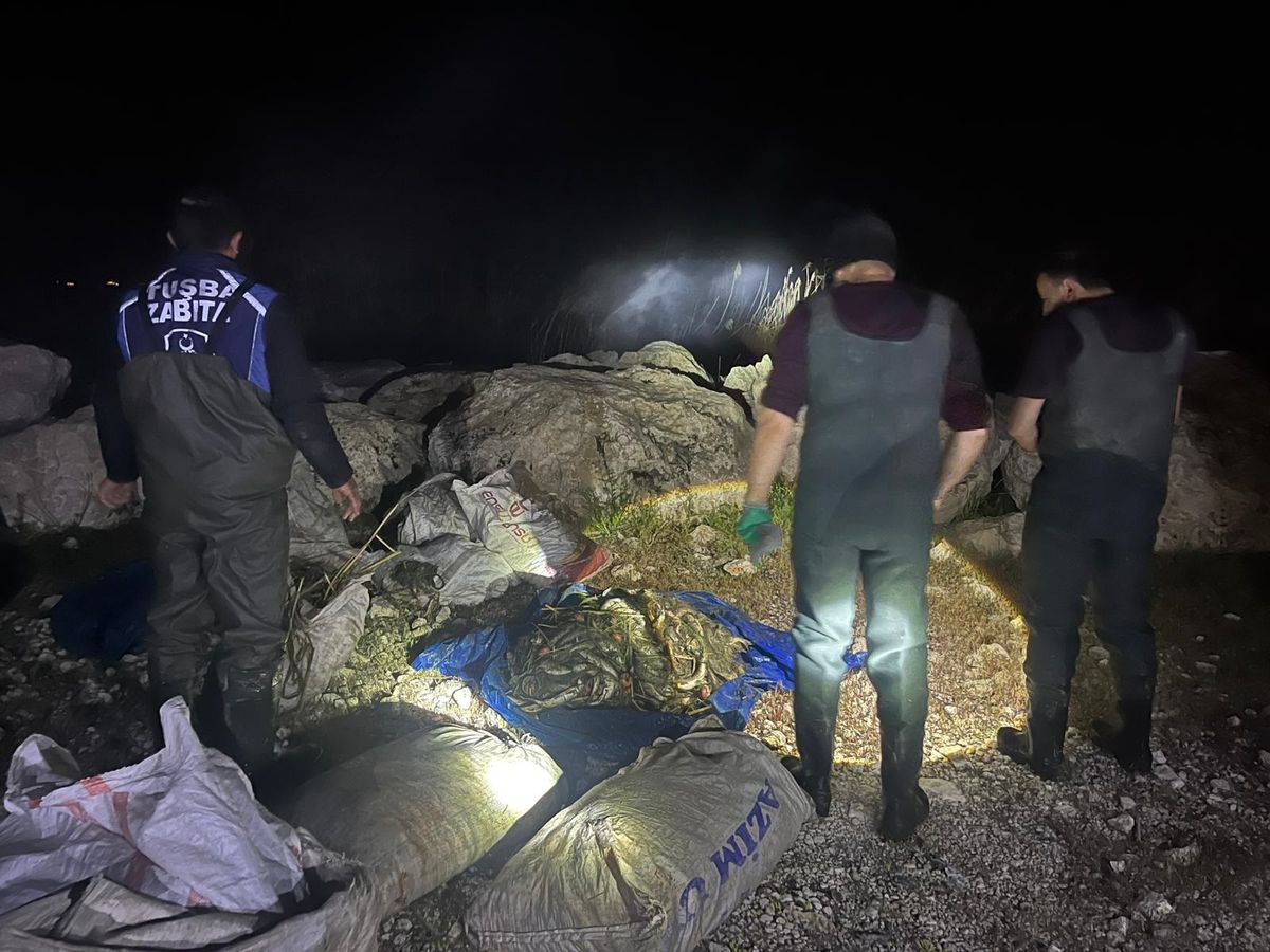 Tuşba'da kaçak avlanan 1 ton ölü, 200 kilo canlı inci kefali ele geçirildi