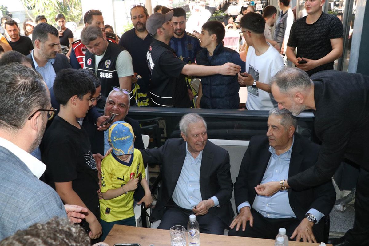 Yalova’da Aziz Yıldırım izdihamı