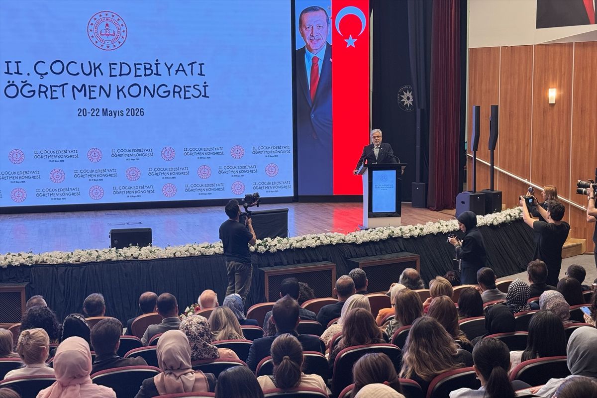 '2. Çocuk Edebiyatı Öğretmen Kongresi' İstanbul'da başladı