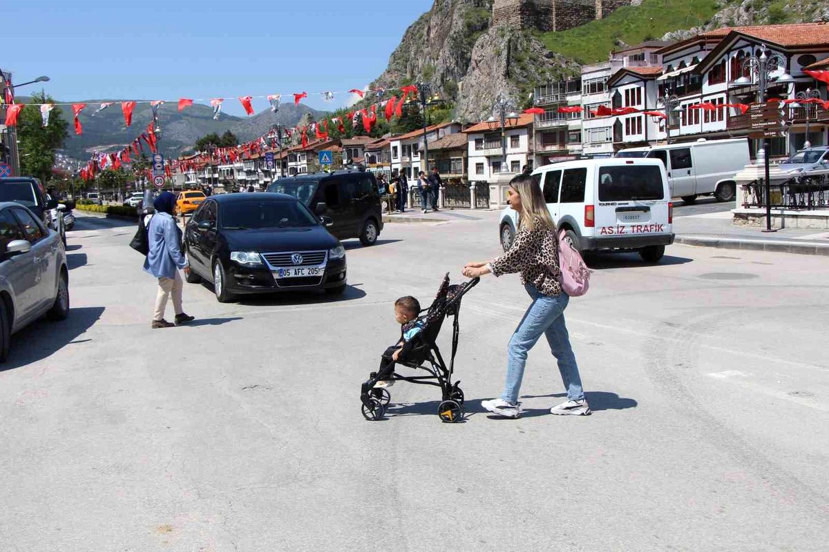Amasya'ya gelen şaşırıyor: Korna sesi yok, yollarda öncelik yayaların