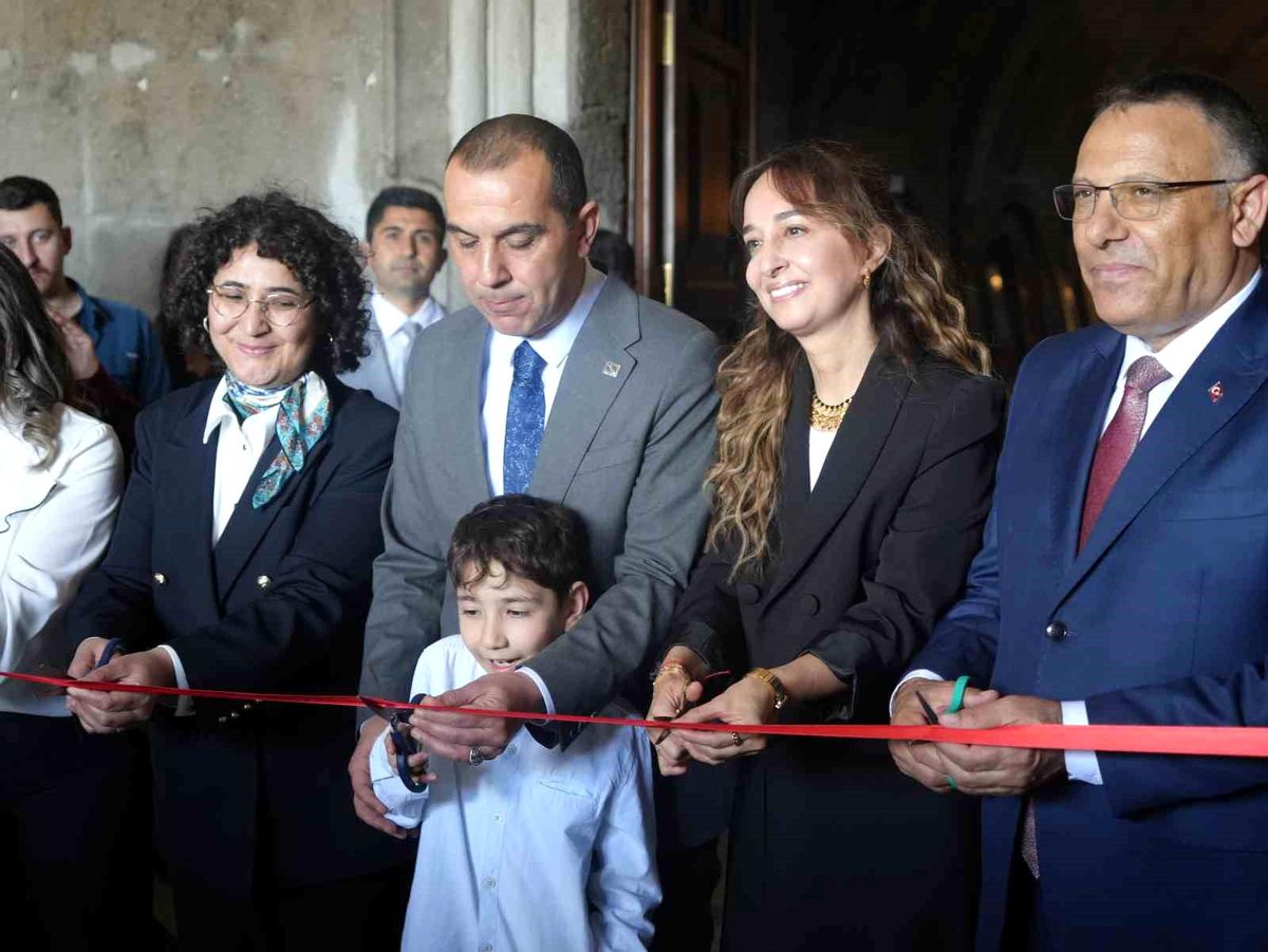 Anadolu Selçukluları döneminde inşa edilen Ejder Kervansarayı'nda "Nakş-ı Saray" sergisi