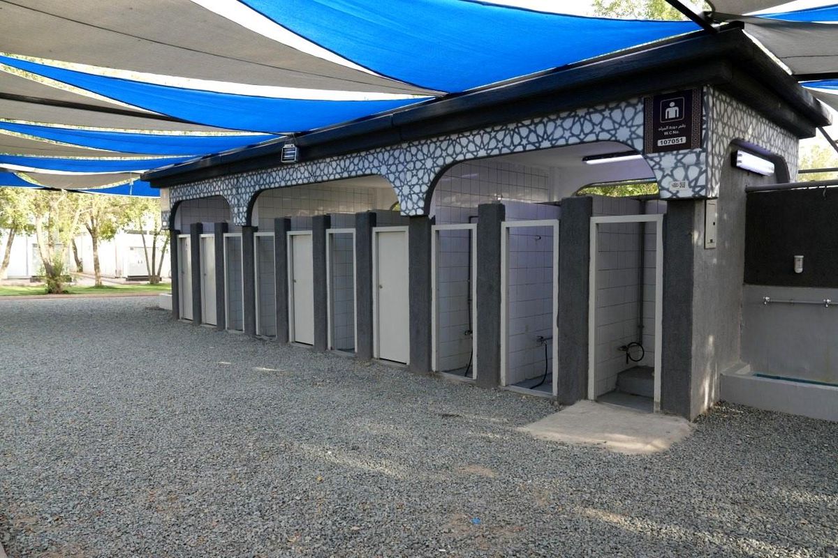 Arafat'ta yüksek klimalı ve koltuklu çadır hizmeti, kavurmalı pilav ikramı