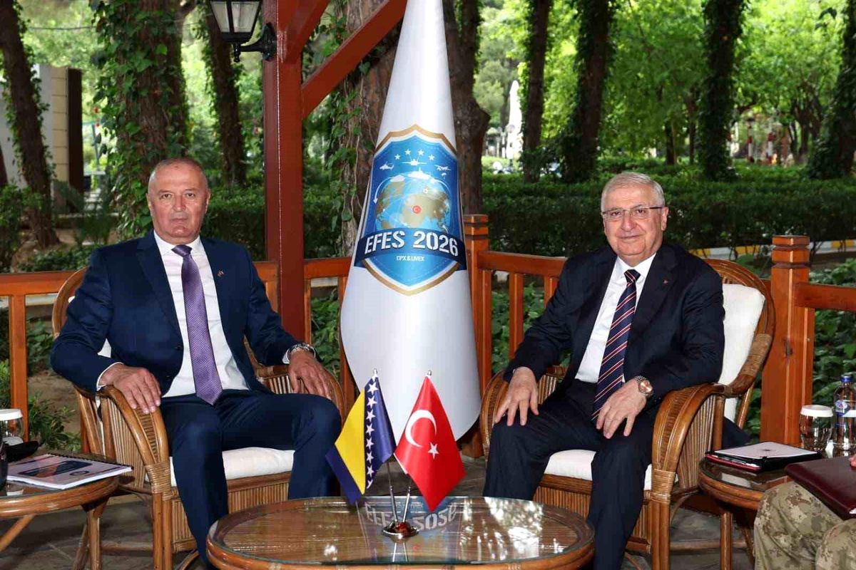 Bakan Güler, Bosna Hersekli mevkidaşı Helez ile bir araya geldi