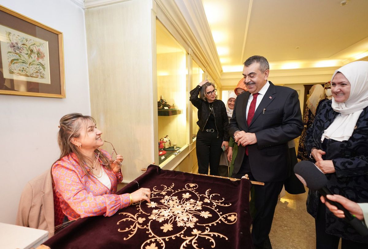 Milli Eğitim Bakanı Tekin, 'Ankara'da Bindallı' Kitabının Tanıtım Törenine Katıldı