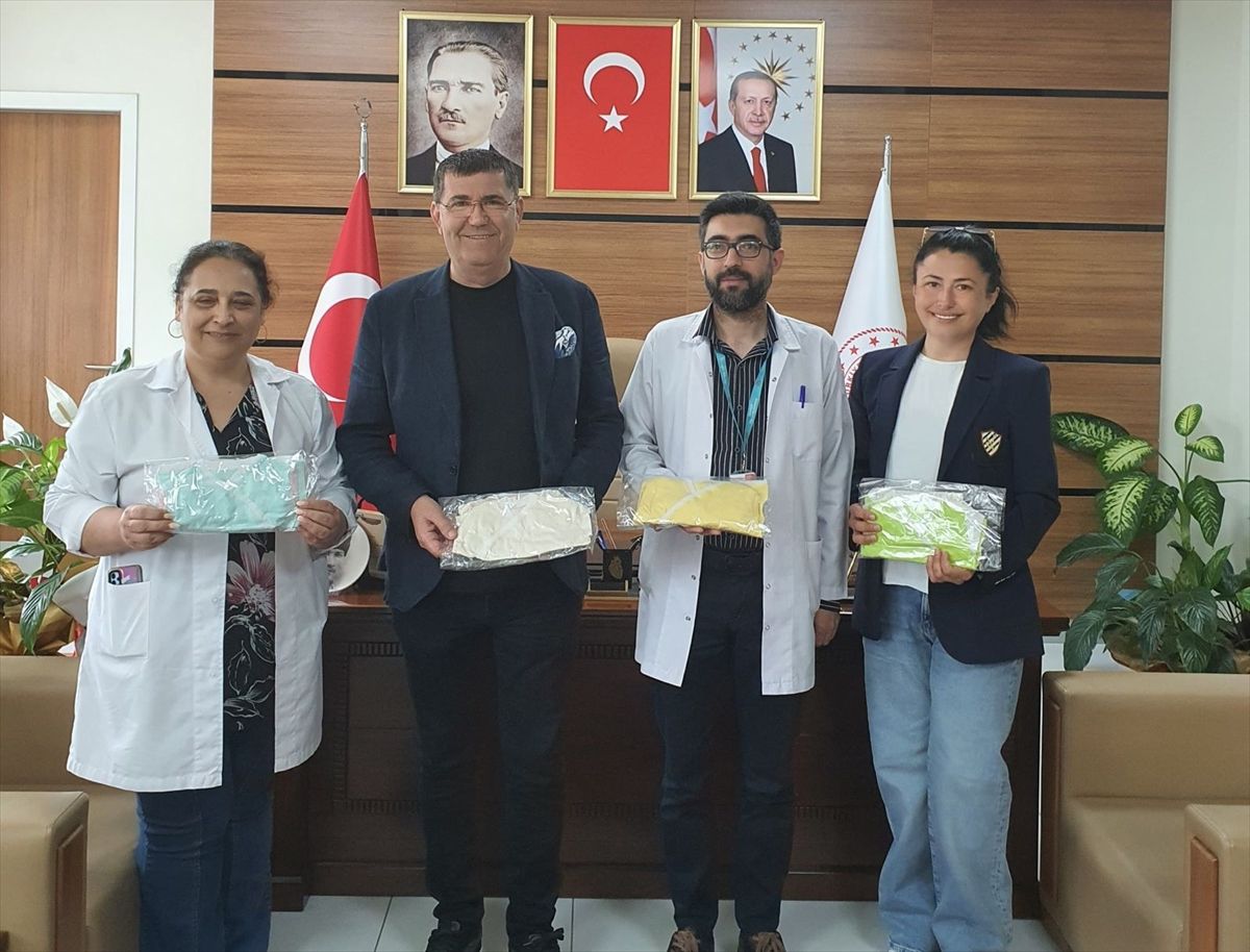 Biga'da halk eğitimi merkezinden bebeklere kıyafet desteği