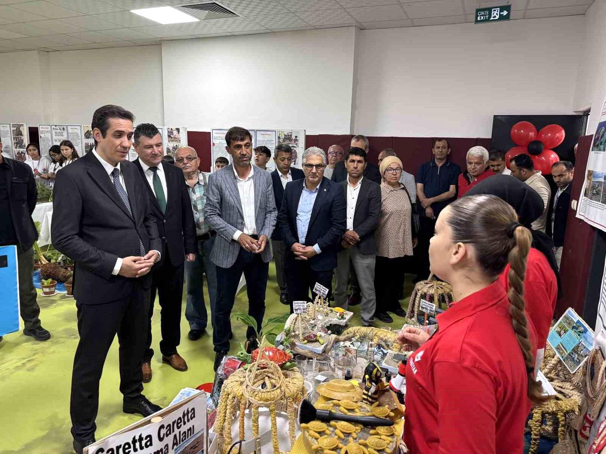 Bozyazı'da Bilim Fuarı açıldı