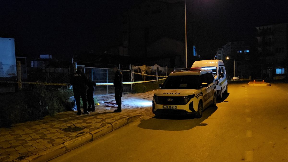 Çorum'da çıkan bıçaklı kavgada bir kişi yaralandı