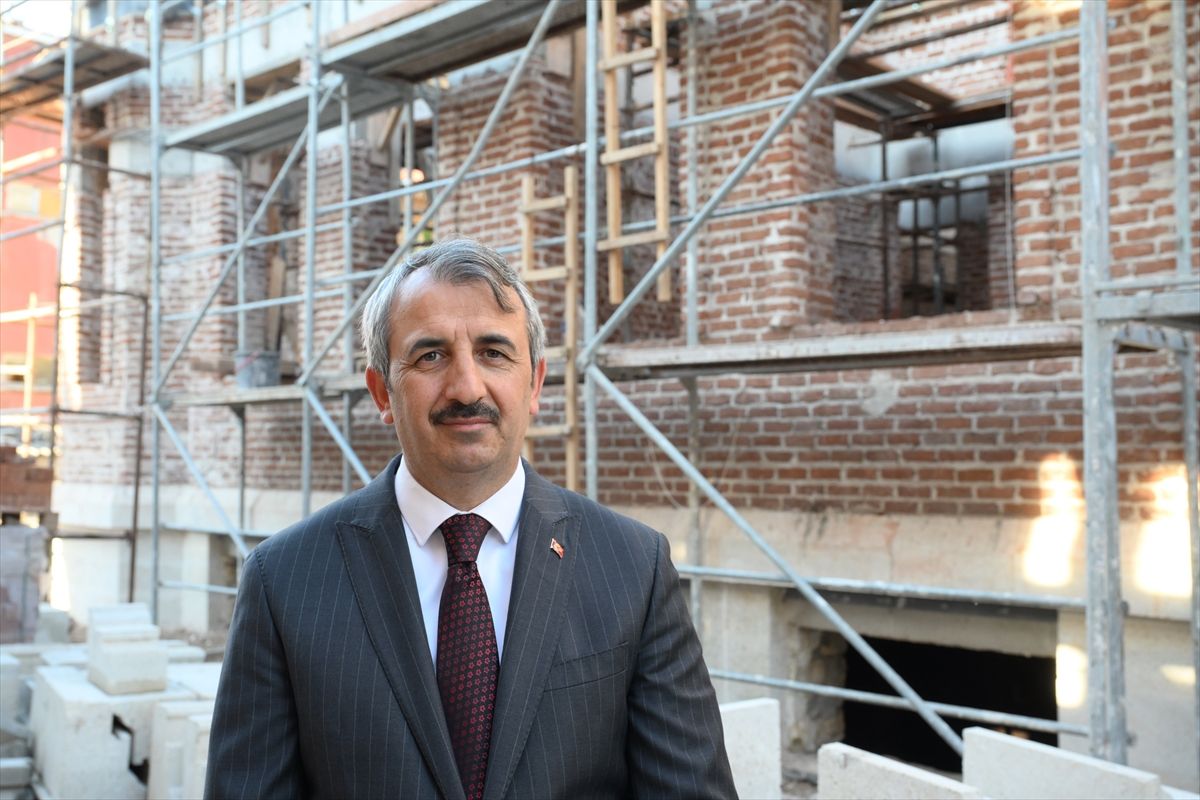 Edirne'de Türk bayrağının kurtuluşta ilk kez göndere çekildiği tarihi karakol ihya ediliyor
