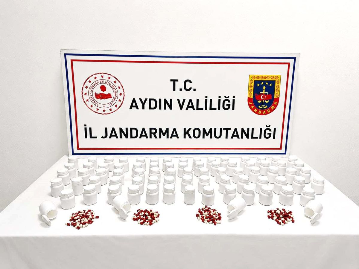 Efeler'de 3 bin 939 adet uyuşturucu hap ele geçirildi