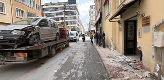 Eskişehir'de hafif ticari aracın çarptığı 3 kişi yaralandı