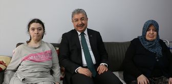 Eskişehir Valisi Yılmaz, engelli aileyi ziyaret etti