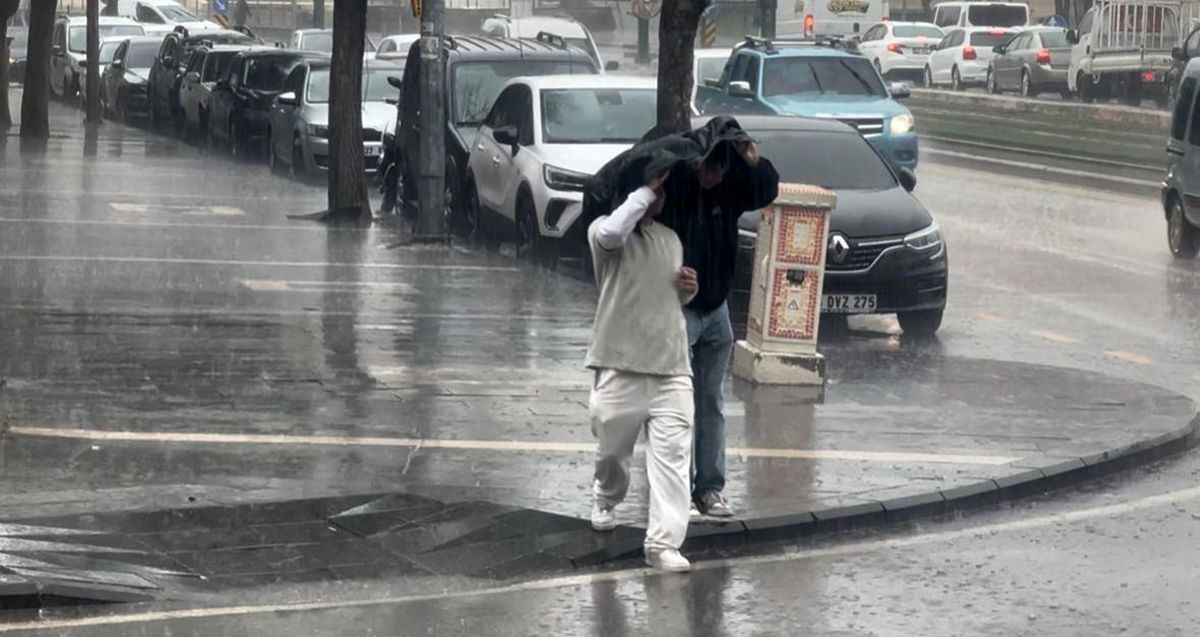 Gaziantep'te sağanak etkili oldu