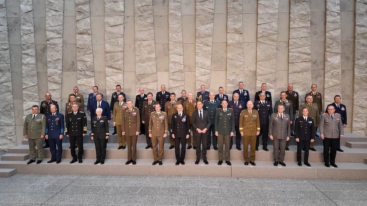 Genelkurmay Başkanı Orgeneral Bayraktaroğlu, NATO Türk Askeri Temsil Heyeti Başkanlığı'nı ziyaret etti