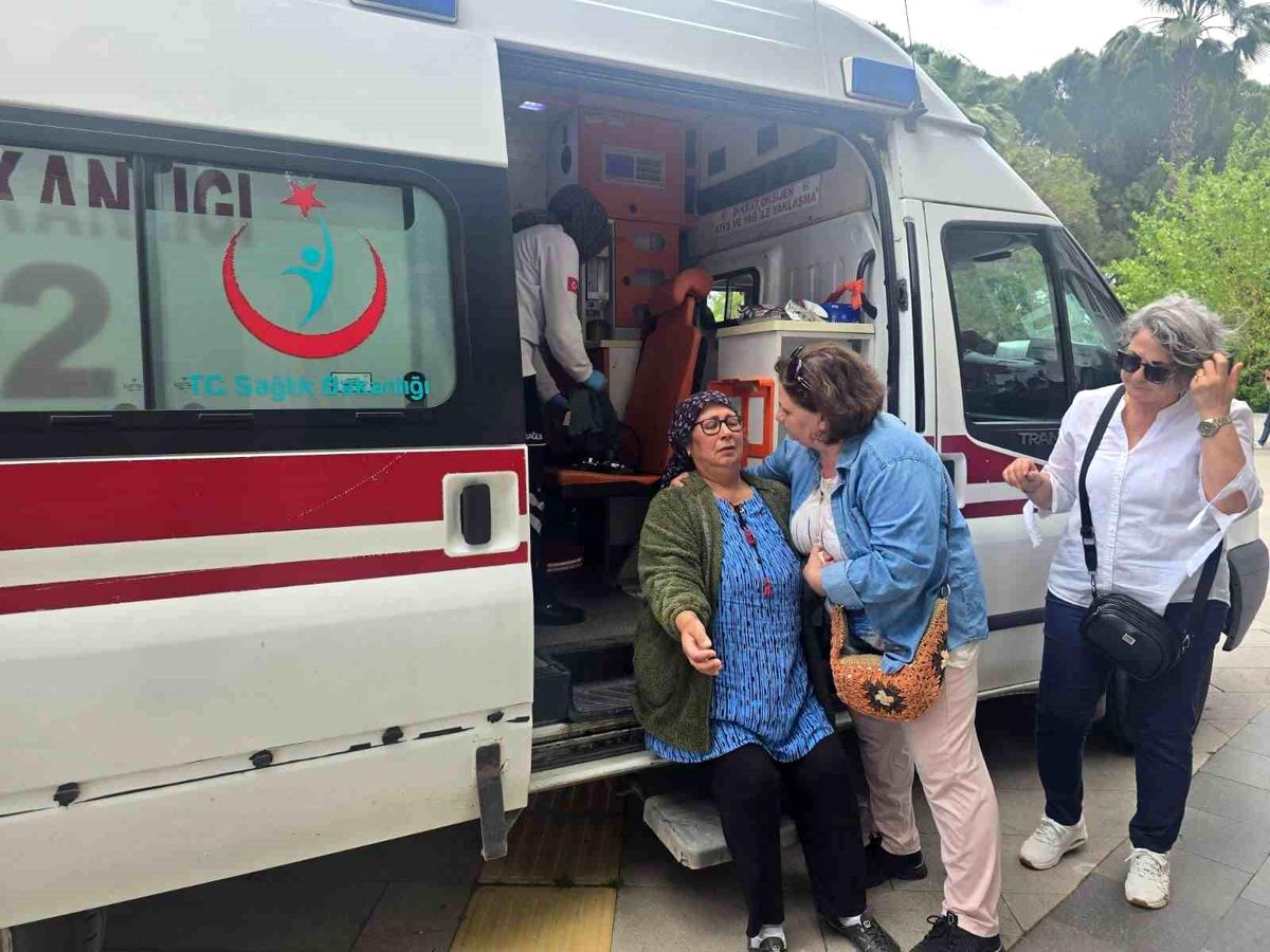 Hastaneden dönüşü kaza; 3 yaralı