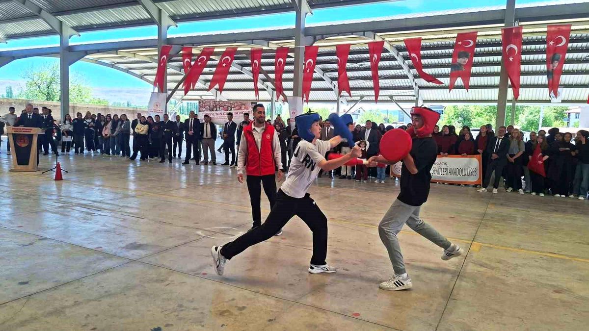 Hisarcık'ta geleneksel matrak oyunu büyük ilgi gördü
