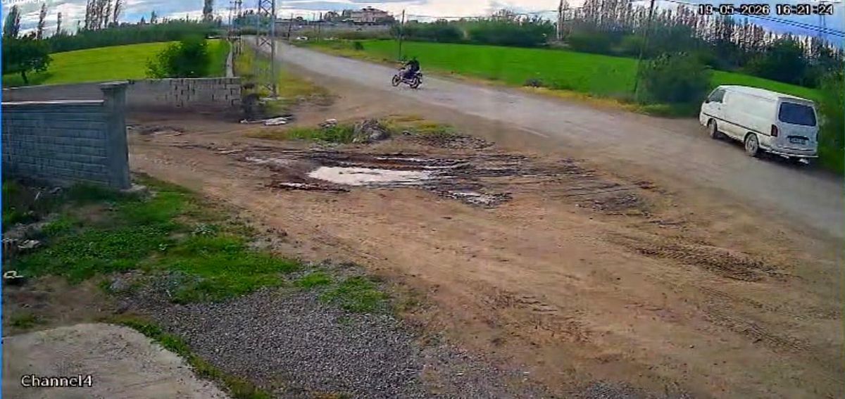 Iğdır'da kontrolden çıkan motosiklet direğe çarptı: 1 yaralı