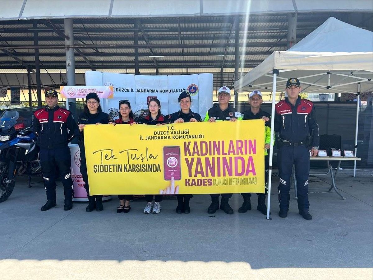 Jandarma'dan KADES ve kadına şiddet bilgilendirmesi yapıldı