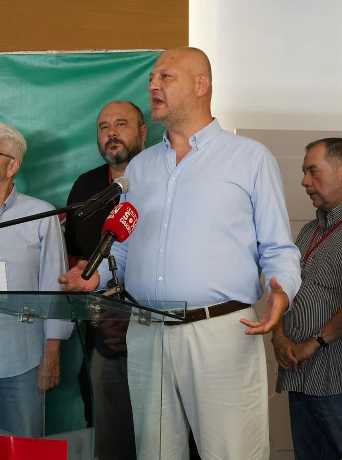Karşıyaka Başkanı Cicibaş'tan eleştirilere yanıt: Görev almak isteyen gelsin