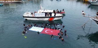 Kaş'ta deniz dibi temizliği yapıldı