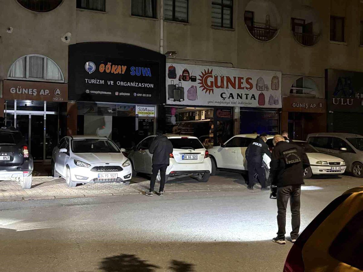Kayseri'de turizm acentesine silahlı saldırı