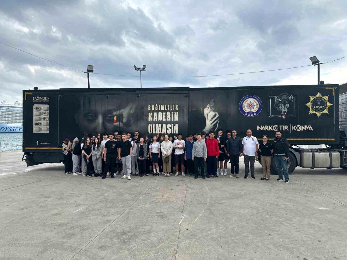 Kuşadası'nda gençlerden Narkotır'a yoğun ilgi