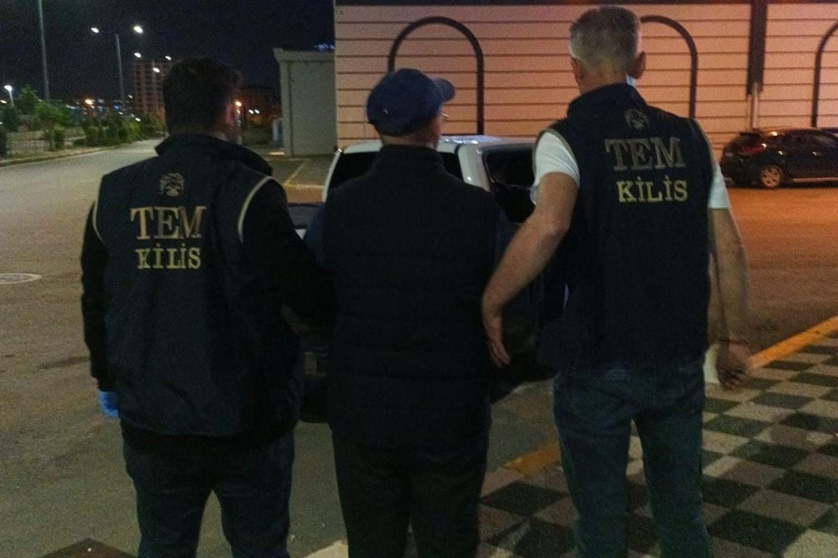MİT ve Emniyet'ten ortak operasyon: FETÖ firarisi yakalandı