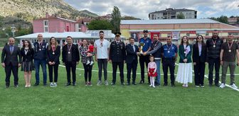 Nallıhan'da kurumlar arası voleybol turnuvasında ödüller sahiplerini buldu