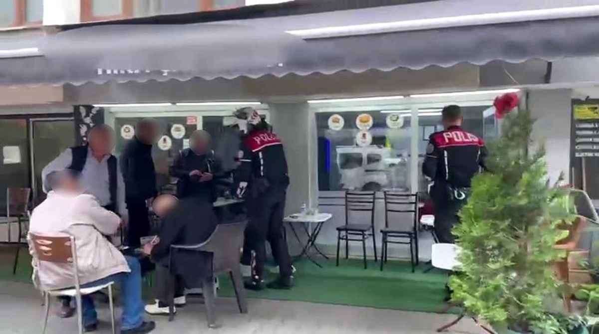 Sakarya'da "fuhuş ocağı" operasyonu: 4 tutuklama