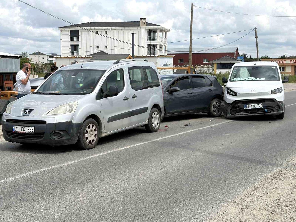 Tekirdağ'da zincirleme kaza kamerada