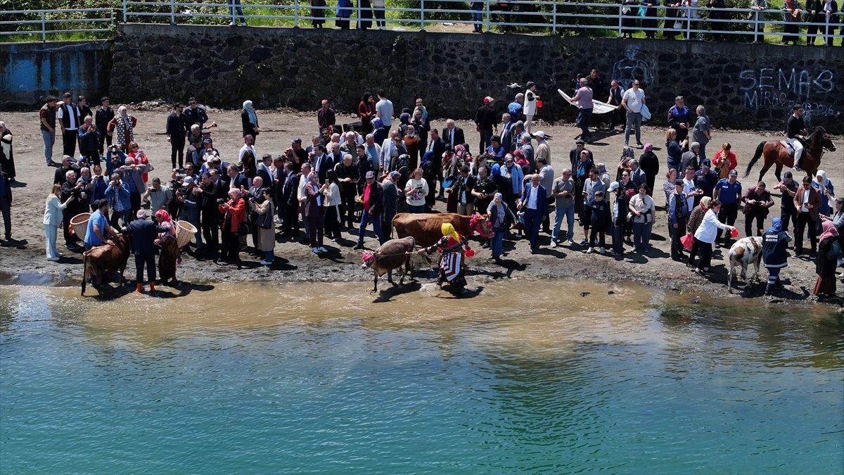 Trabzon'da yaylalara göçü temsil eden "Mayıs 7'si Festivali" yapıldı