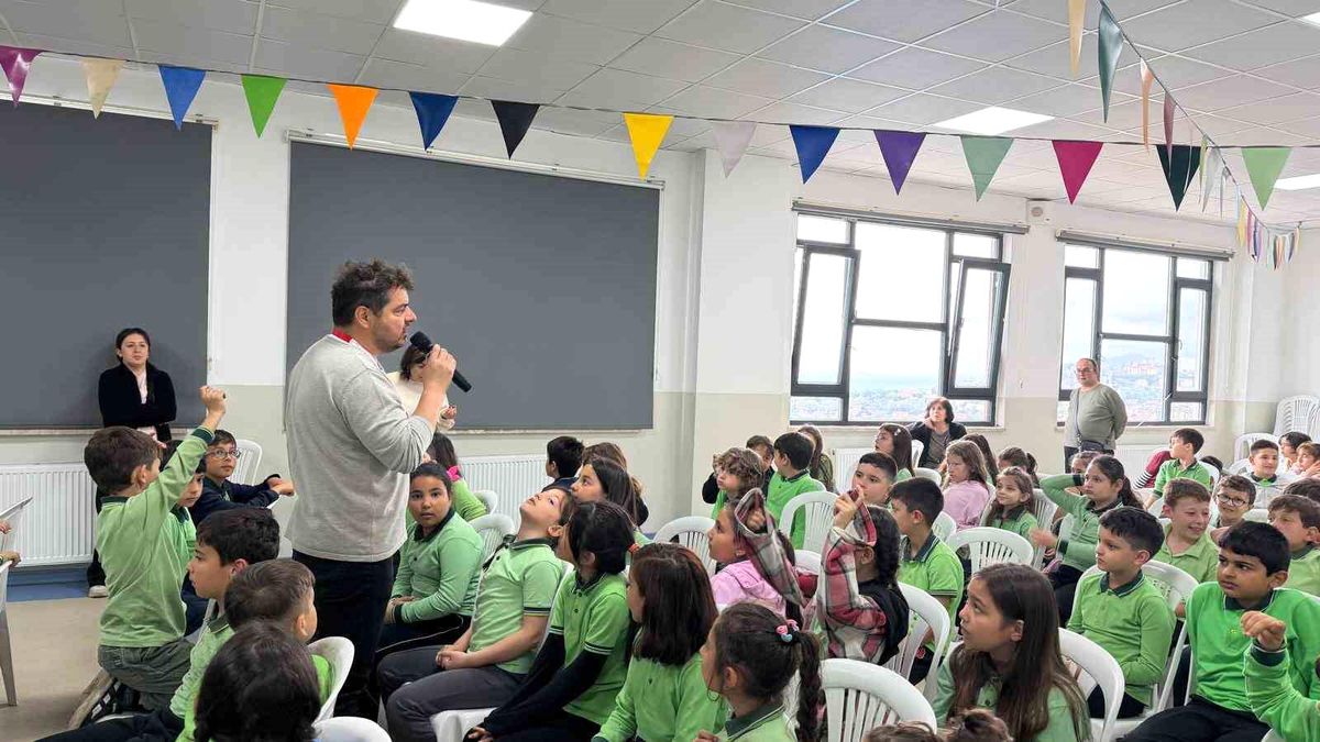Trafik ve ilkyardım haftası çeşitli etkinliklerle kutlandı
