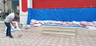 Turhal'da taşkın riski nedeniyle esnaf önlem aldı