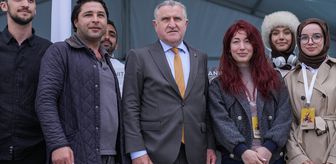 Bakan Bak, Etnospor Kültür Festivali'nde AA Standını Ziyaret Etti