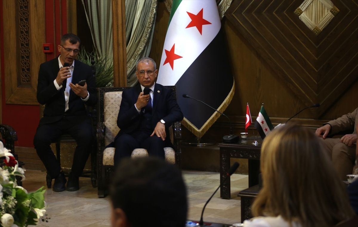 AK Parti Şanlıurfa Milletvekili Dusak, beraberindeki heyetle Halep'e kardeşlik ziyareti gerçekleştirdi
