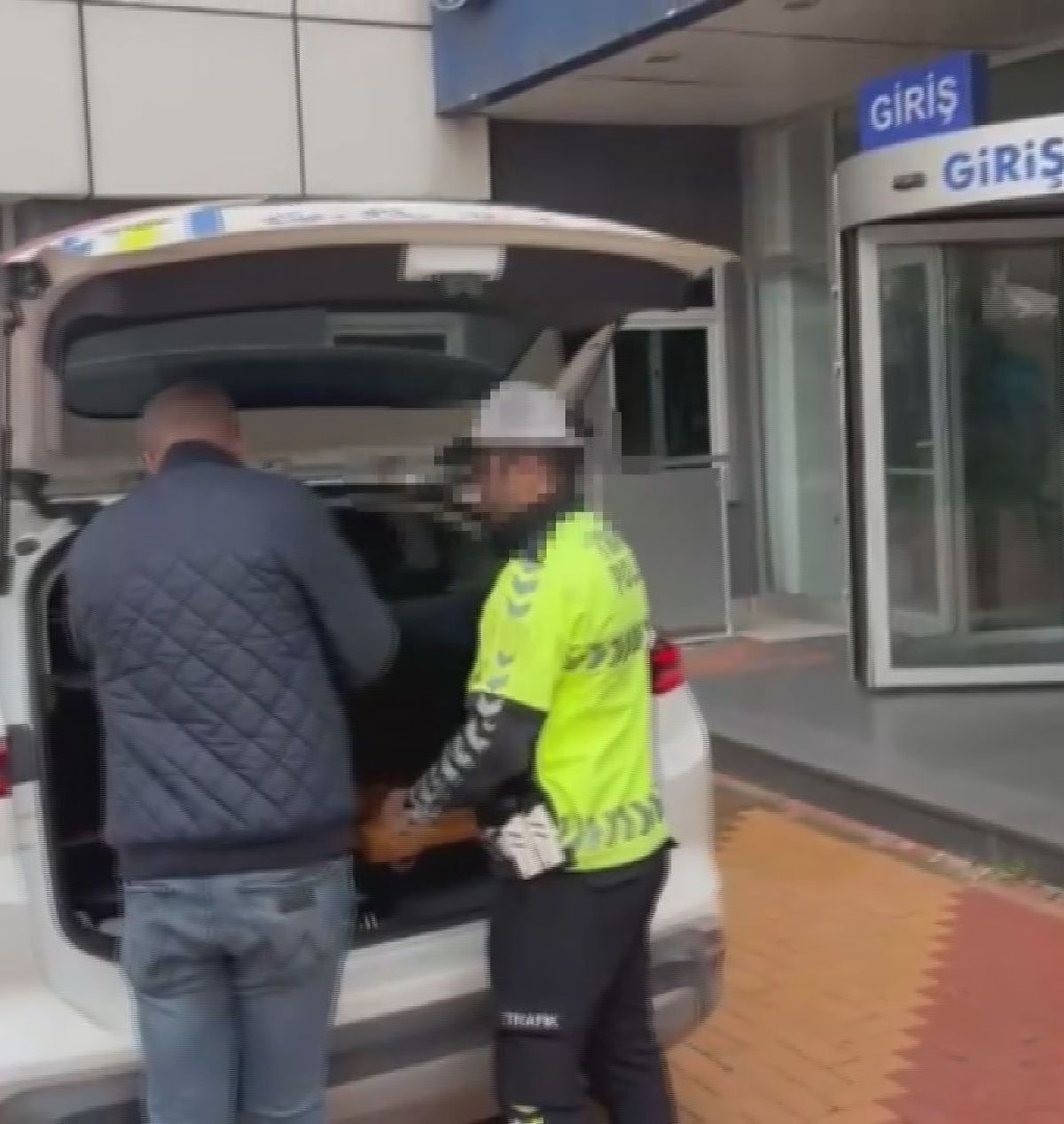 Beykoz'da Trafikte Tartışan Şüpheliye 180 Bin Lira İdari Para Cezası