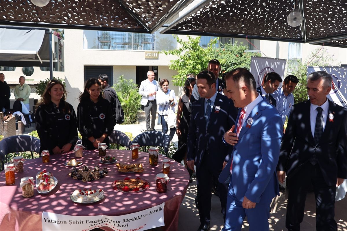 Bodrum'da 'Maarifin Kalbinde Marifetli Gençlik Buluşması ve Mesleki Eğitim Fuarı' düzenlendi