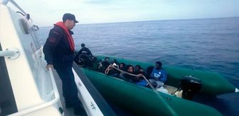 İzmir'de 26 düzensiz göçmen yakalandı, 24 göçmen kurtarıldı