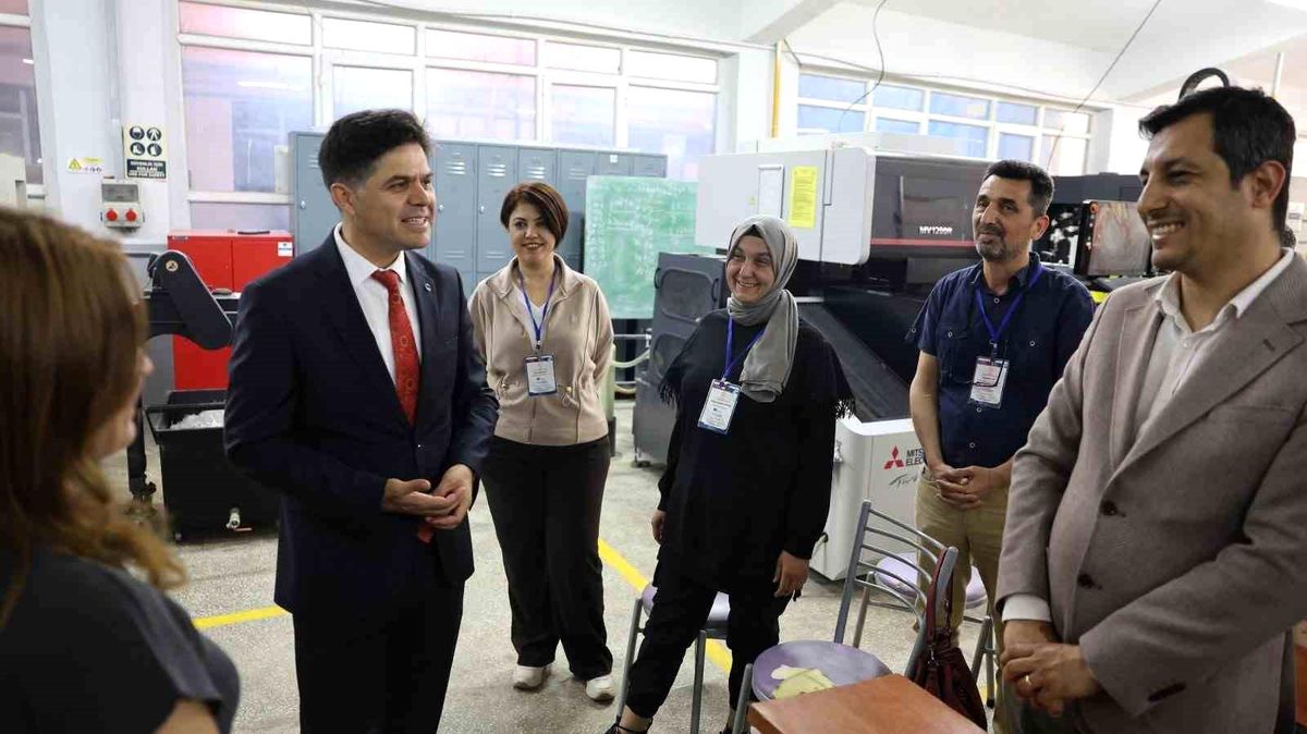Mesleki eğitimde dijital dönüşüm hamlesi