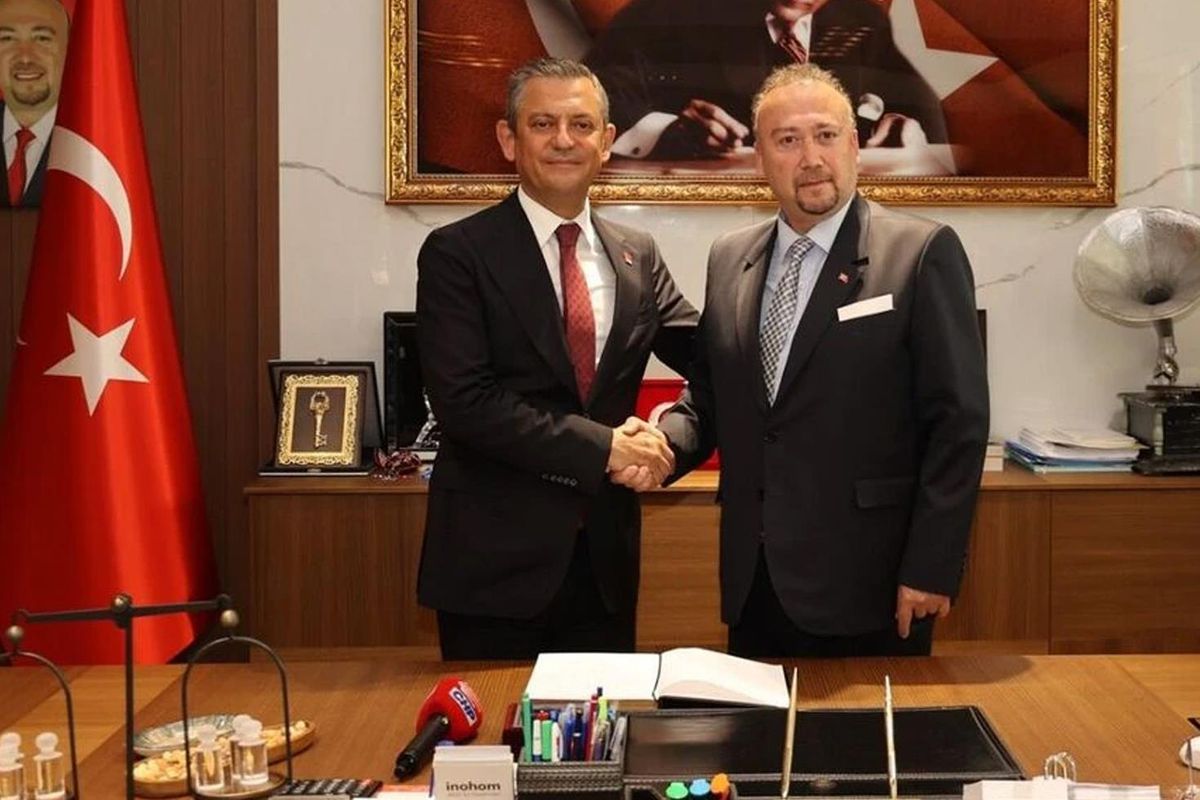 Özkan Yalım telefonunu teslim etti, mesajlar ortaya çıktı