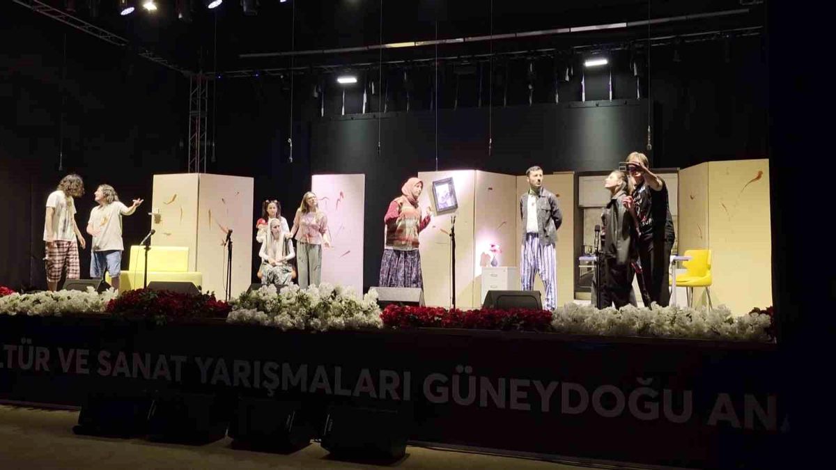 Sanatsever gençler Adıyaman'da buluştu